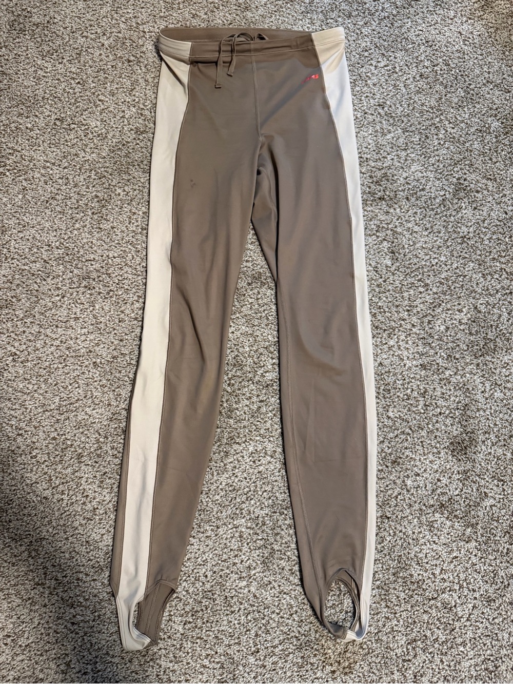 Women’s High-Waist Two-Tone Stirrup Leggings - Taupe & Cream